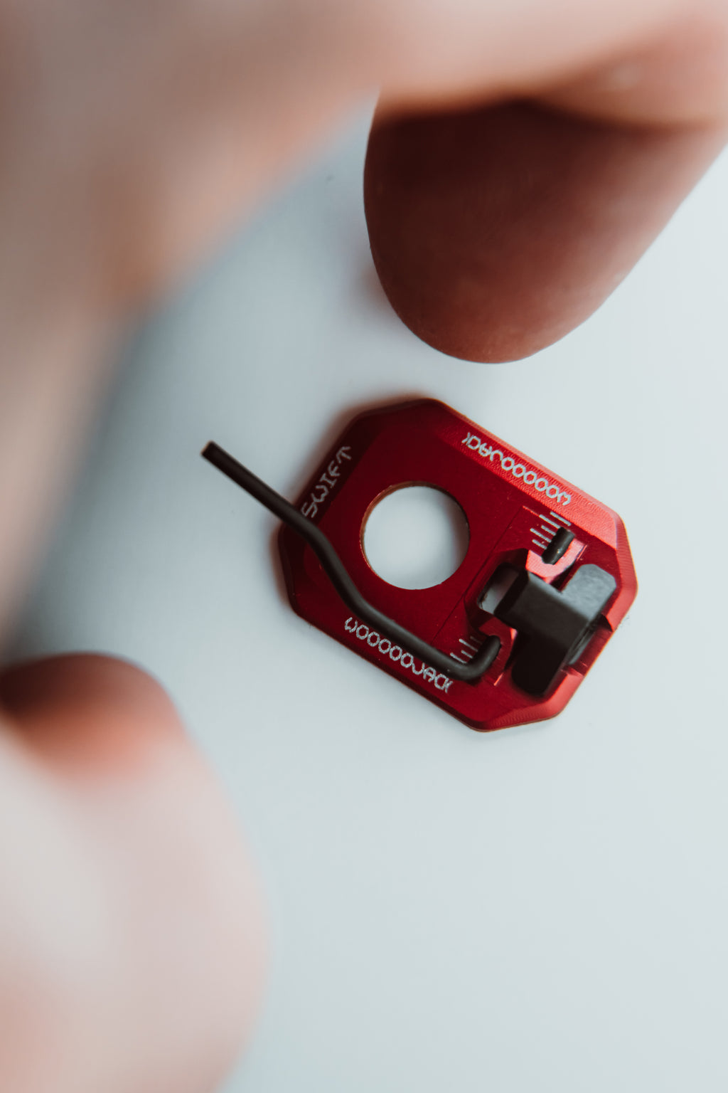 Repose-flèche magnétique SWIFT Rouge